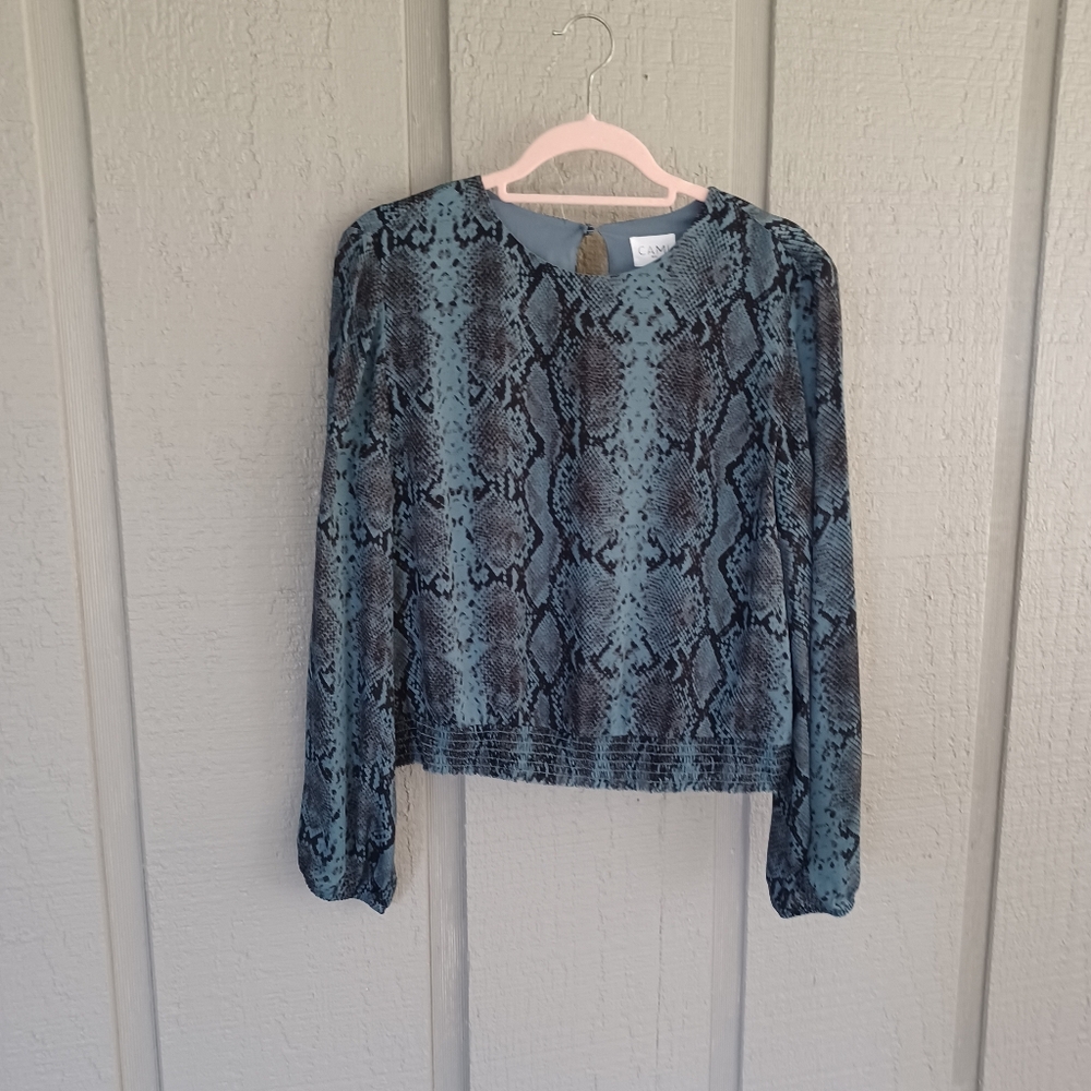 Cami NYC Silk Snake Print Blouse Size M Women Long Sleeve Smocked Keyhole